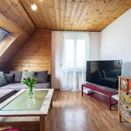 Nordgrat - Buxacher Strasse 23 + Motorradvermietung *